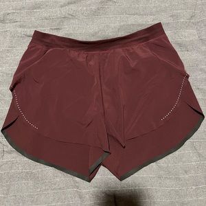 lululemon find your pace shorts